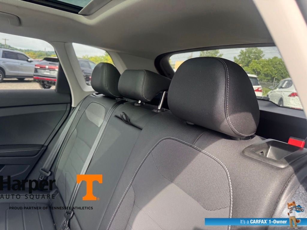 2025 Volkswagen Taos 1.5T SE Black