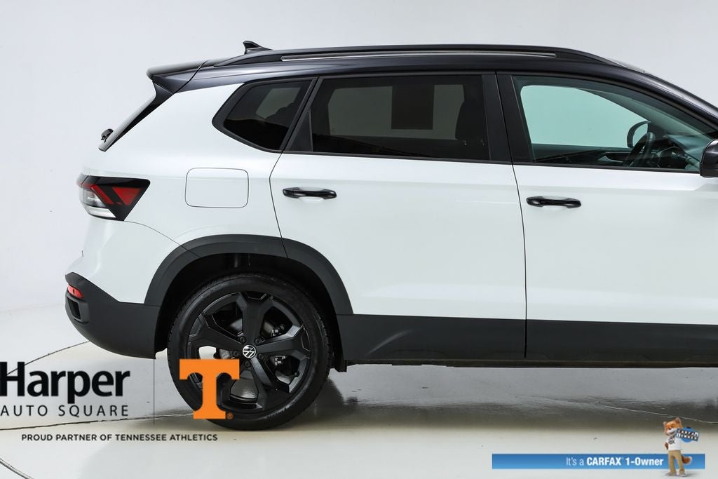 2025 Volkswagen Taos 1.5T SE Black