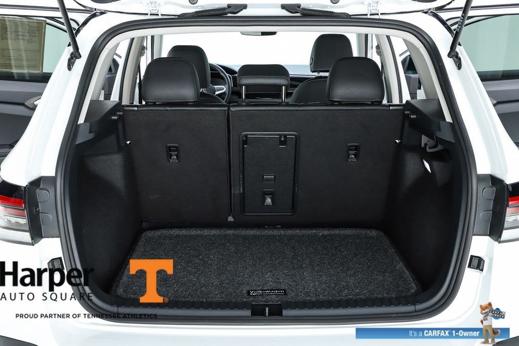 2025 Volkswagen Taos 1.5T SE Black