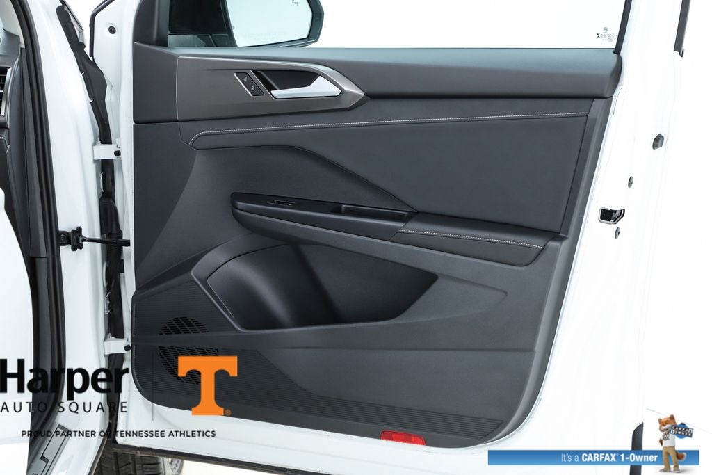 2025 Volkswagen Taos 1.5T SE Black