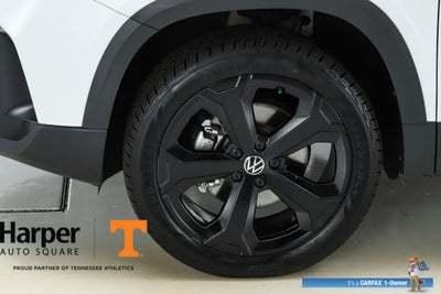 2025 Volkswagen Taos 1.5T SE Black