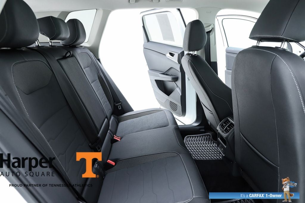 2025 Volkswagen Taos 1.5T SE Black