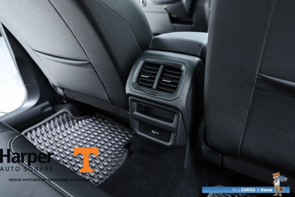 2025 Volkswagen Taos 1.5T SE Black