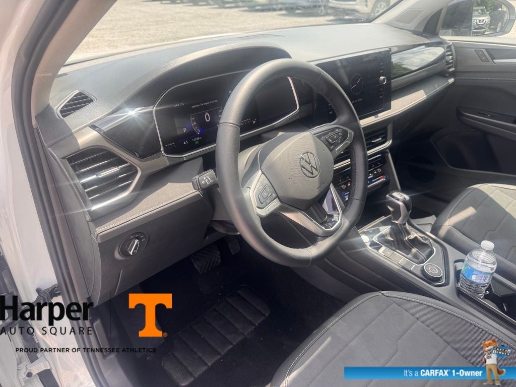 2025 Volkswagen Taos 1.5T SE Black