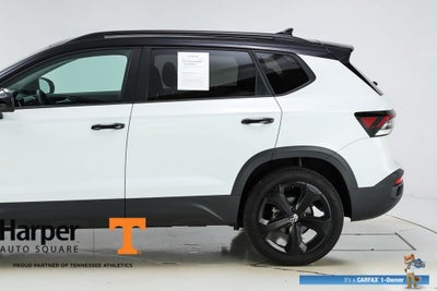 2025 Volkswagen Taos 1.5T SE Black