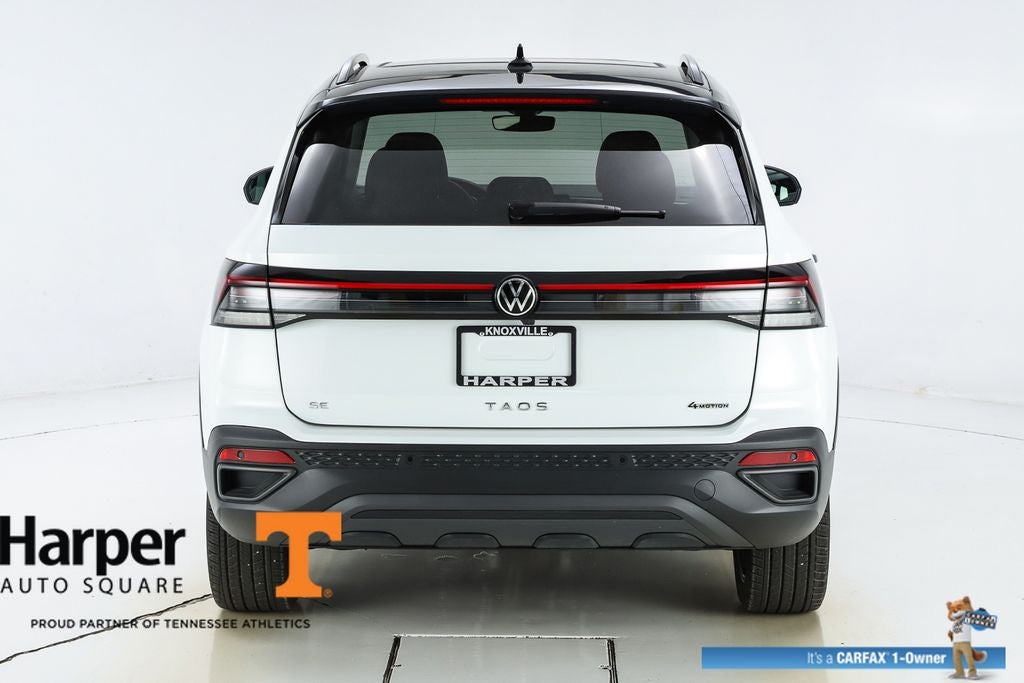 2025 Volkswagen Taos 1.5T SE Black