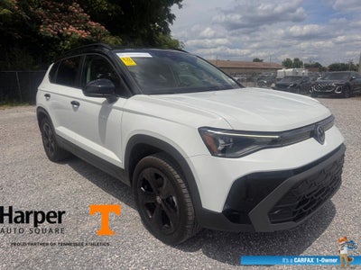 2025 Volkswagen Taos 1.5T SE Black