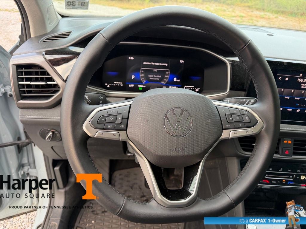 2025 Volkswagen Taos 1.5T SE Black