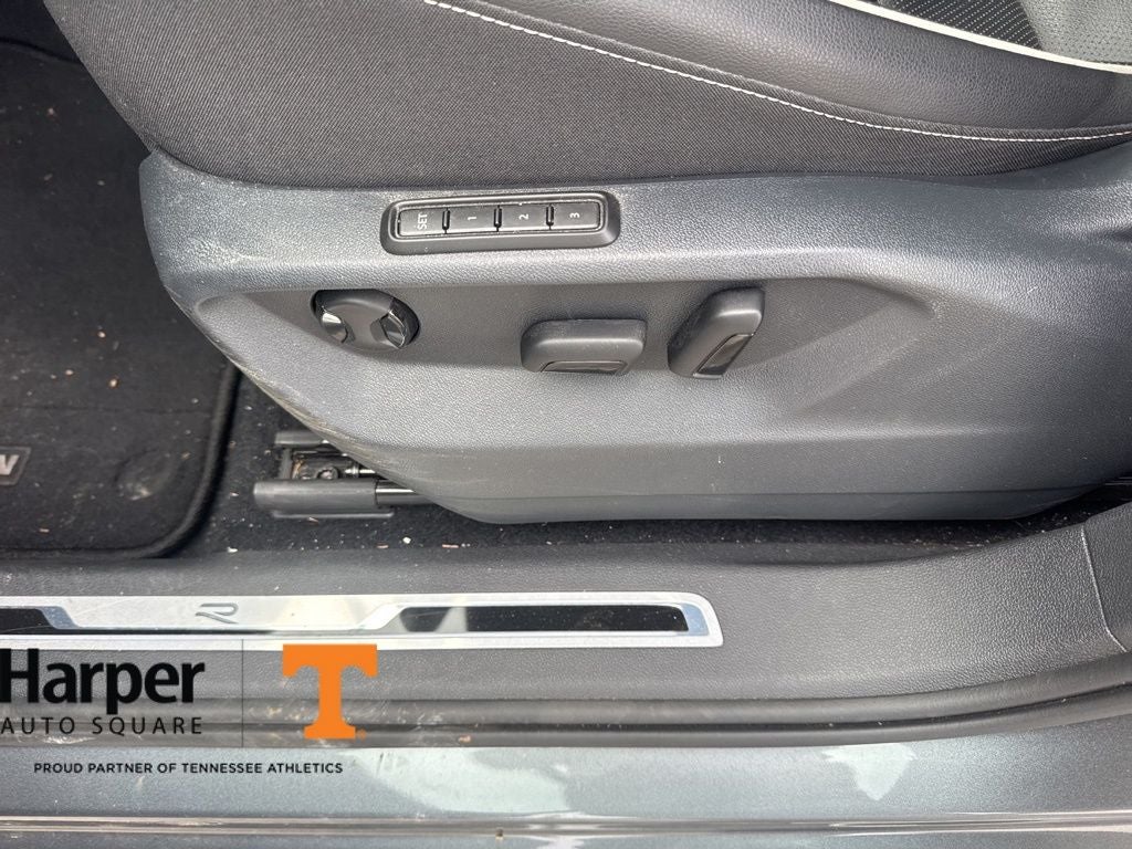 2022 Volkswagen Tiguan 2.0T SEL R-Line