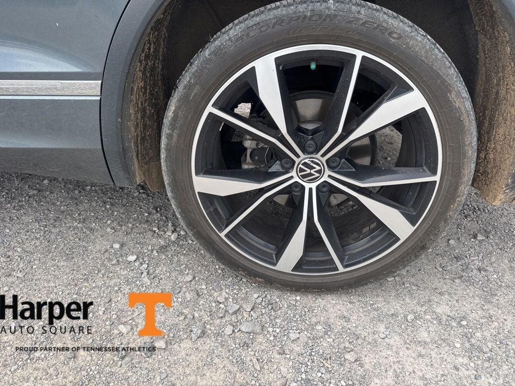 2022 Volkswagen Tiguan 2.0T SEL R-Line