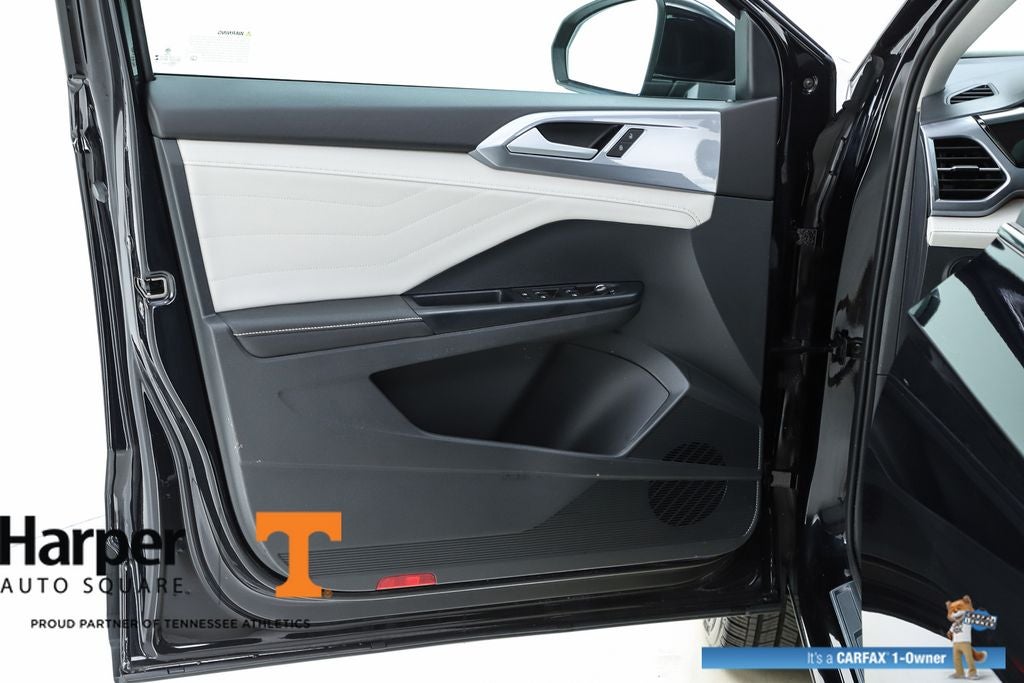 2025 Volkswagen Taos 1.5T SEL