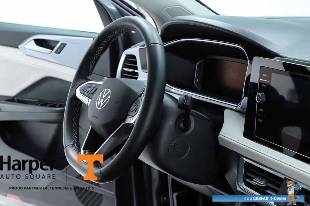 2025 Volkswagen Taos 1.5T SEL