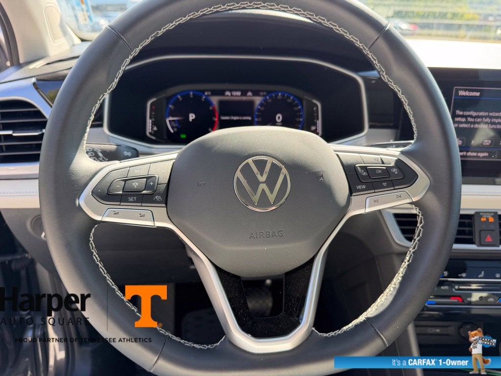 2025 Volkswagen Taos 1.5T SEL