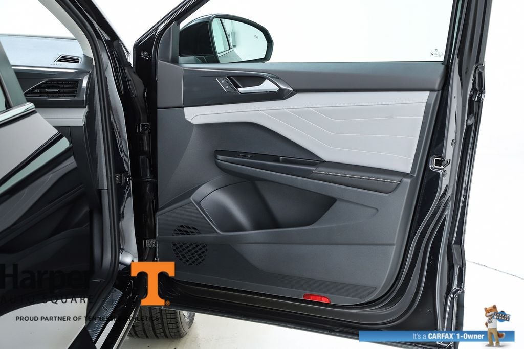 2024 Volkswagen Taos 1.5T SEL
