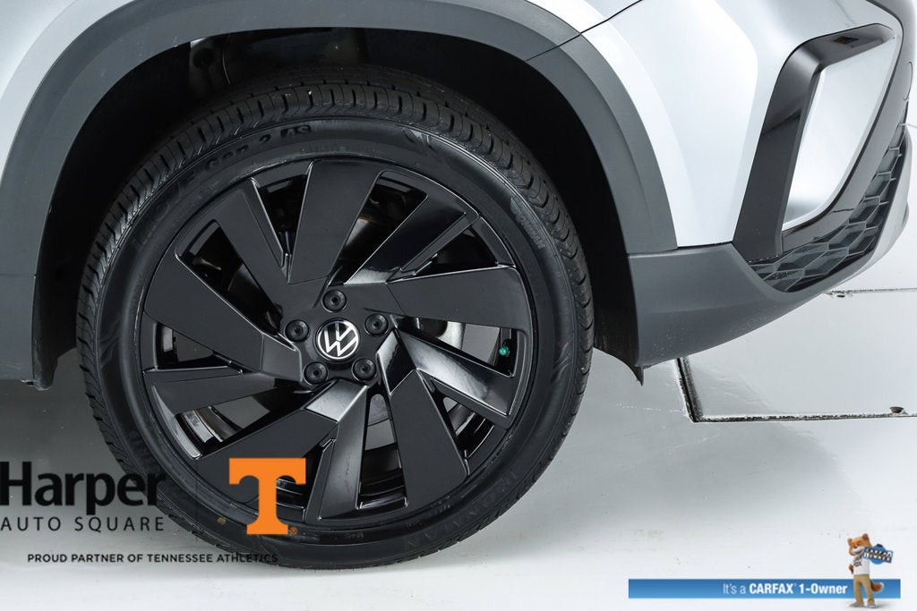 2024 Volkswagen Taos 1.5T SEL