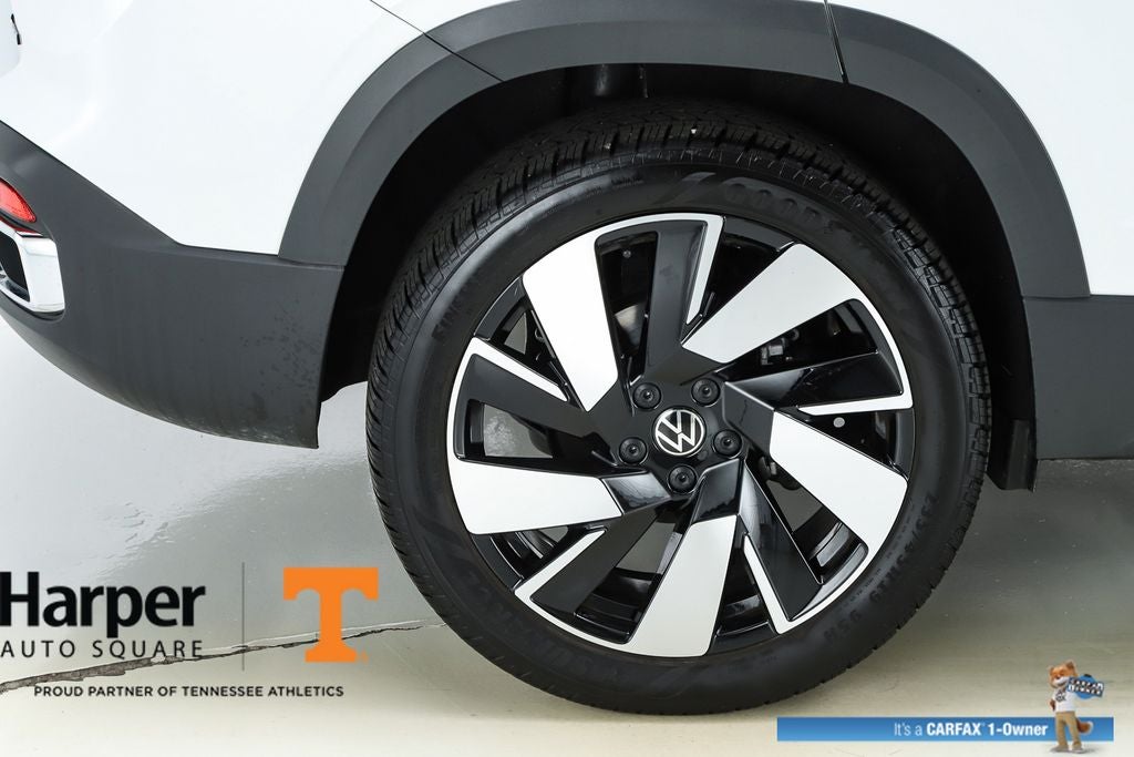 2024 Volkswagen Taos 1.5T SEL