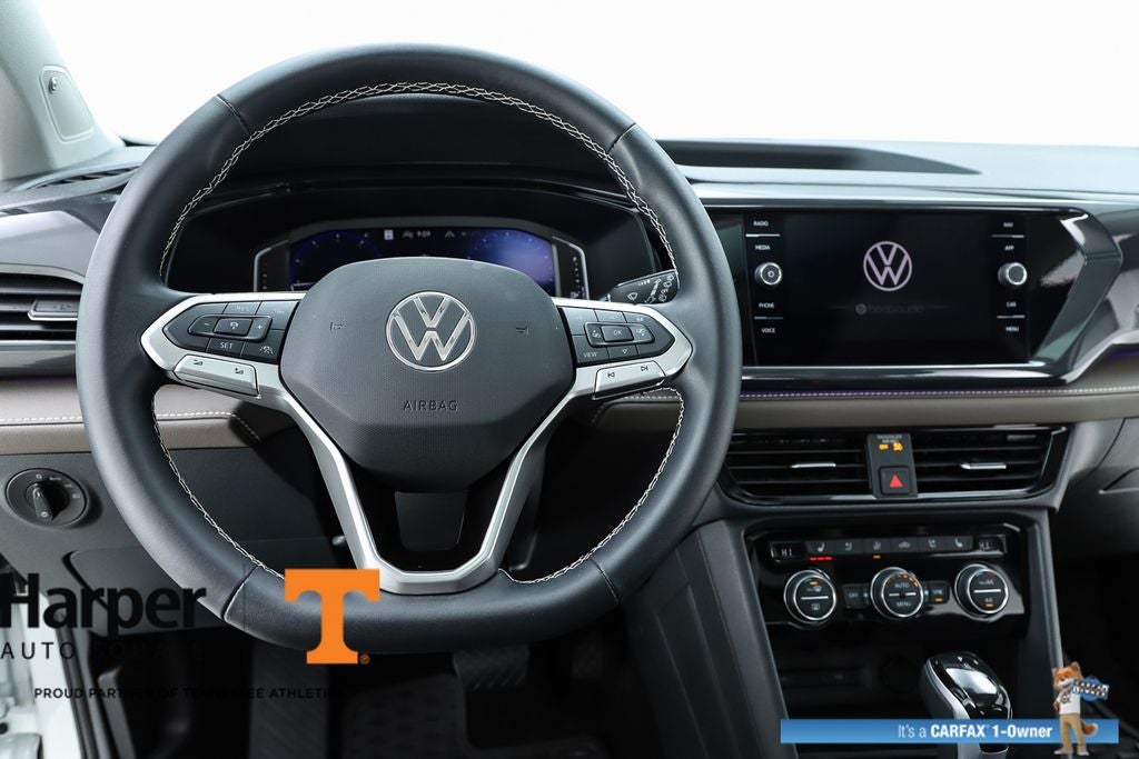 2024 Volkswagen Taos 1.5T SEL