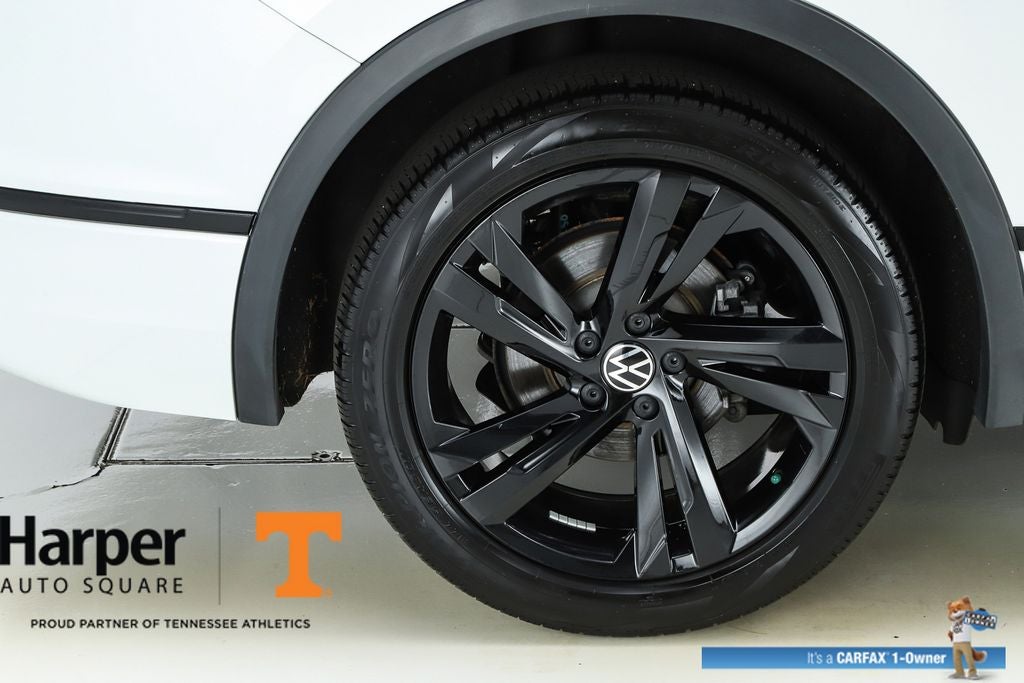 2023 Volkswagen Tiguan 2.0T SE R-Line Black