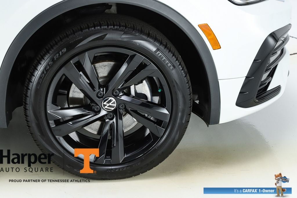 2023 Volkswagen Tiguan 2.0T SE R-Line Black