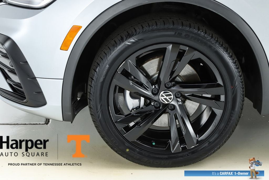 2023 Volkswagen Tiguan 2.0T SE R-Line Black
