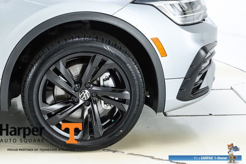 2023 Volkswagen Tiguan 2.0T SE R-Line Black