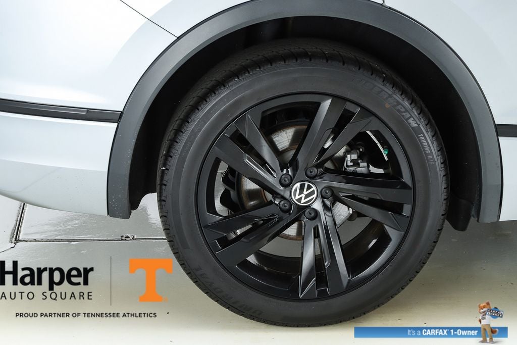 2023 Volkswagen Tiguan 2.0T SE R-Line Black