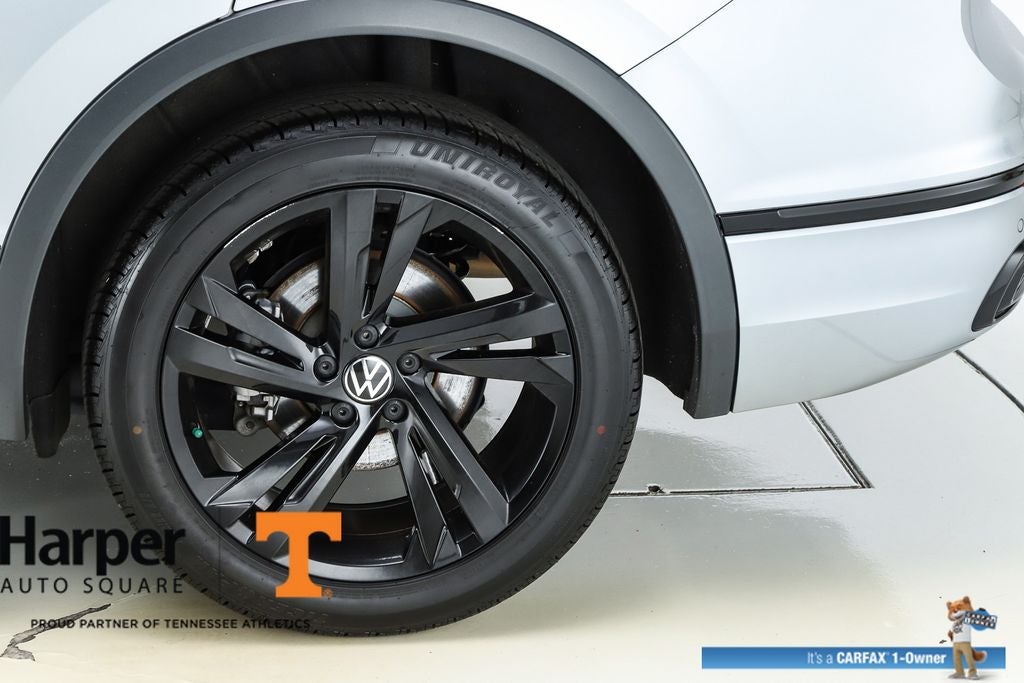 2023 Volkswagen Tiguan 2.0T SE R-Line Black