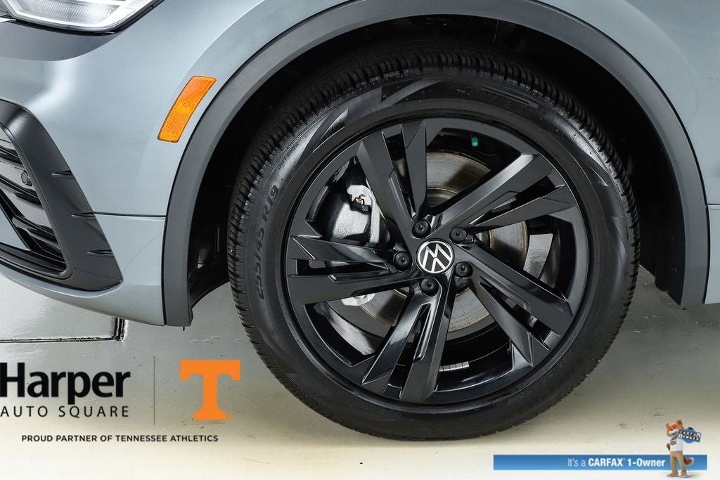 2024 Volkswagen Tiguan 2.0T SE R-Line Black