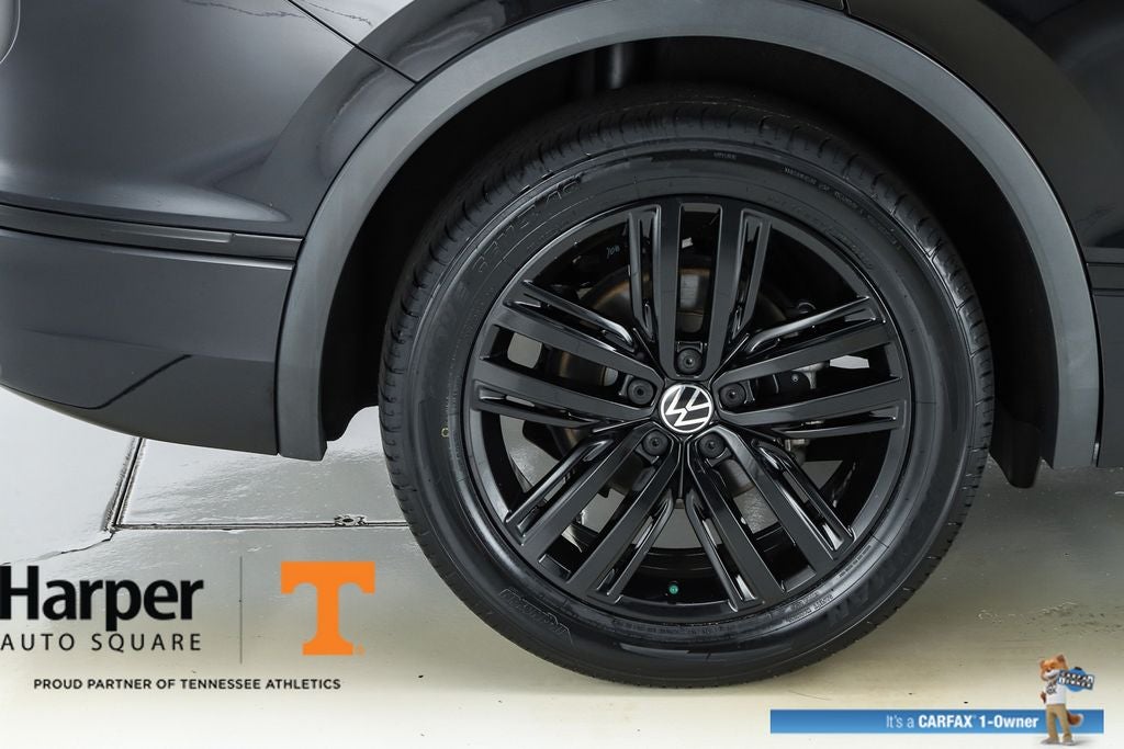 2022 Volkswagen Tiguan 2.0T SE R-Line Black
