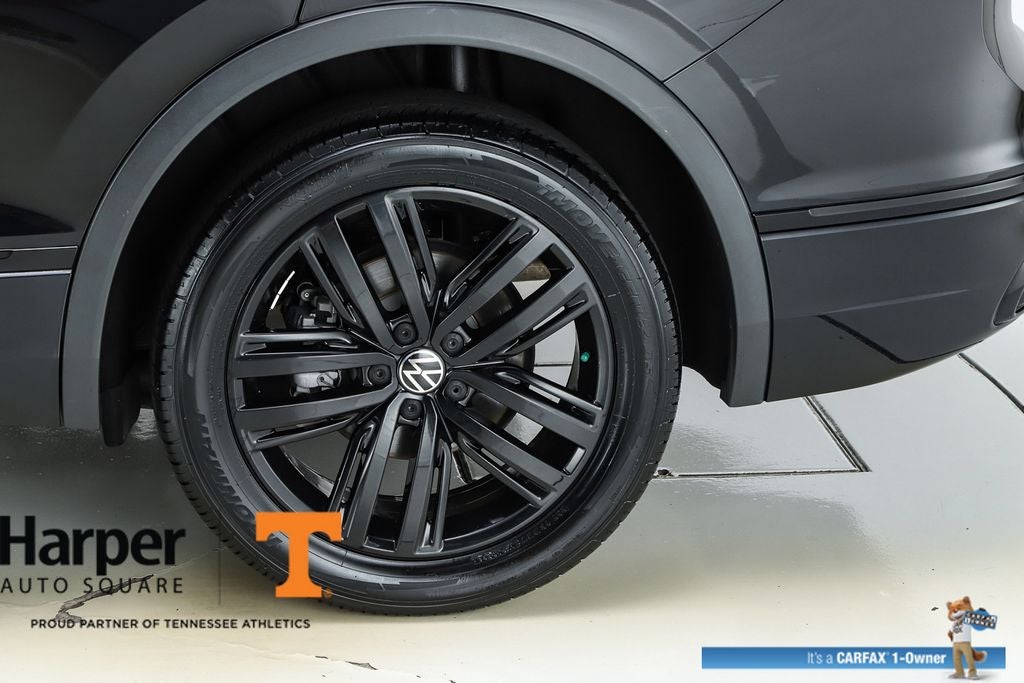 2022 Volkswagen Tiguan 2.0T SE R-Line Black