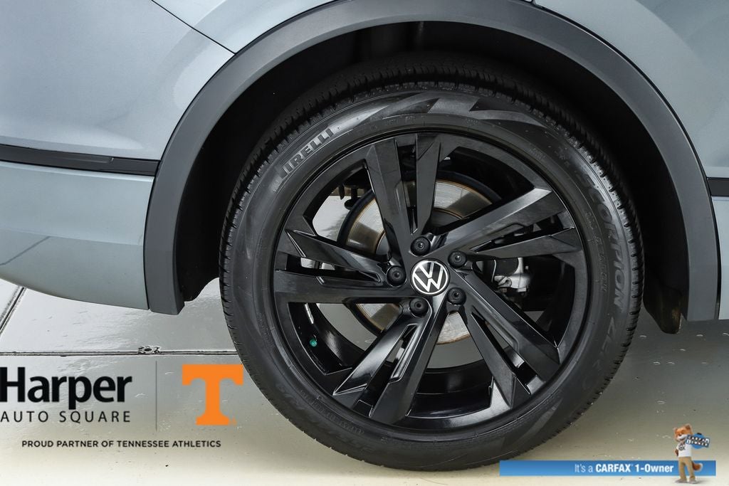 2023 Volkswagen Tiguan 2.0T SE R-Line Black