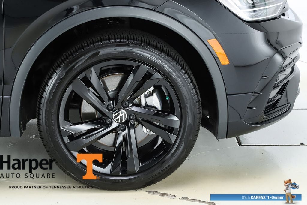 2024 Volkswagen Tiguan 2.0T SE R-Line Black