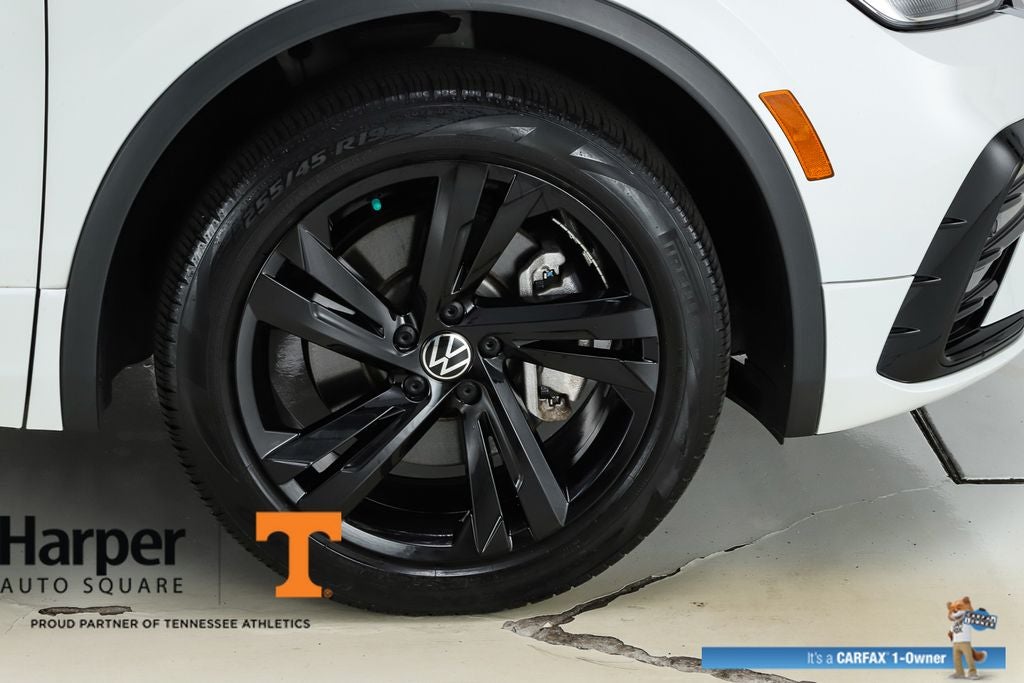 2023 Volkswagen Tiguan 2.0T SE R-Line Black