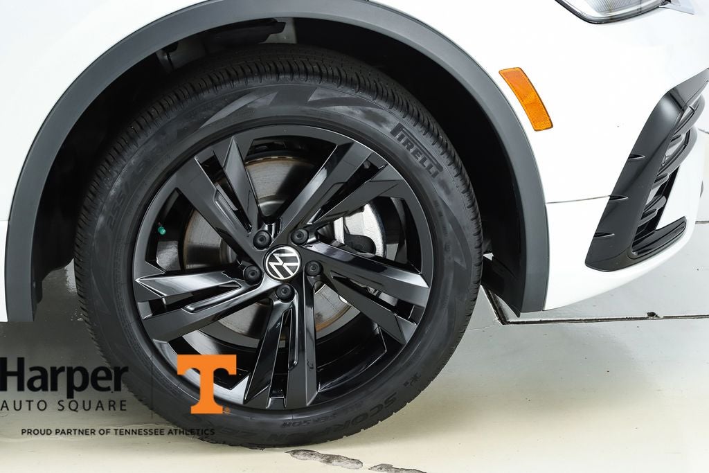 2023 Volkswagen Tiguan 2.0T SE R-Line Black