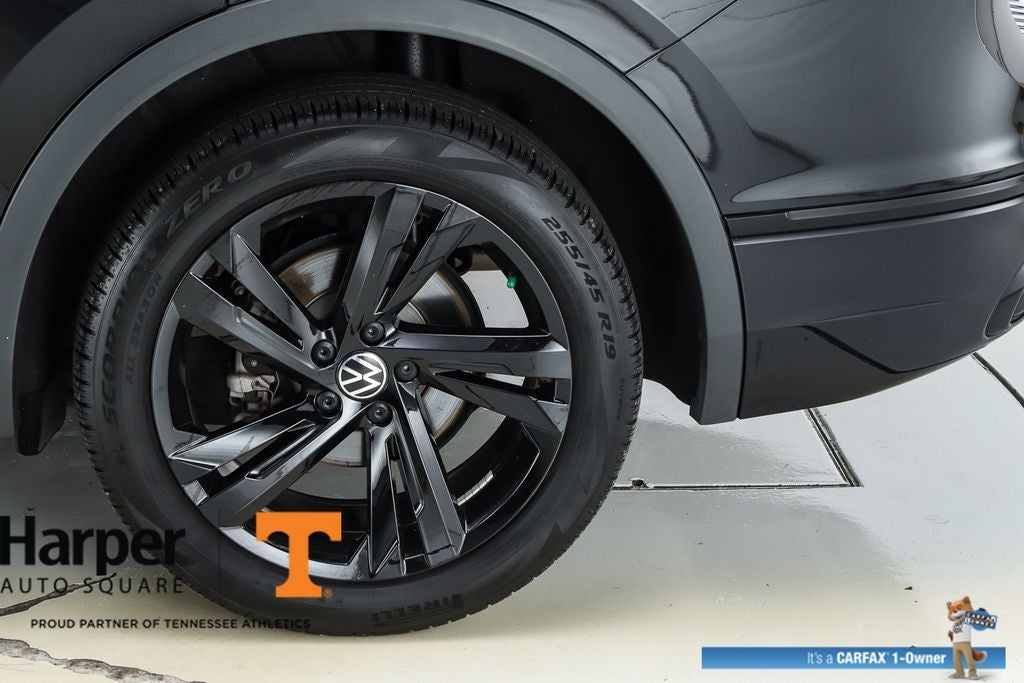 2024 Volkswagen Tiguan 2.0T SE R-Line Black