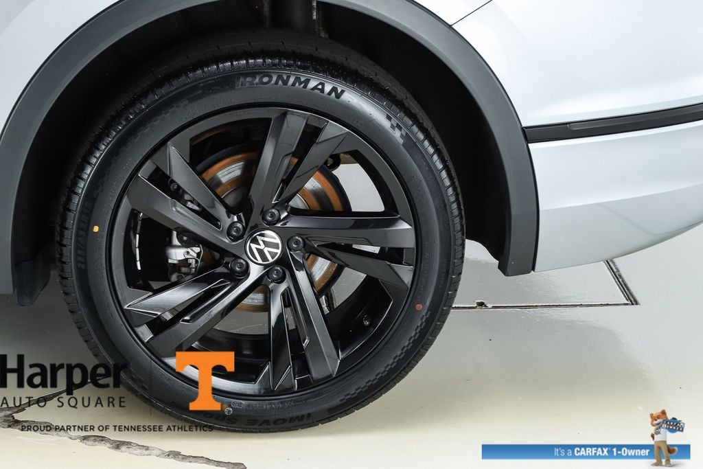 2024 Volkswagen Tiguan 2.0T SE R-Line Black