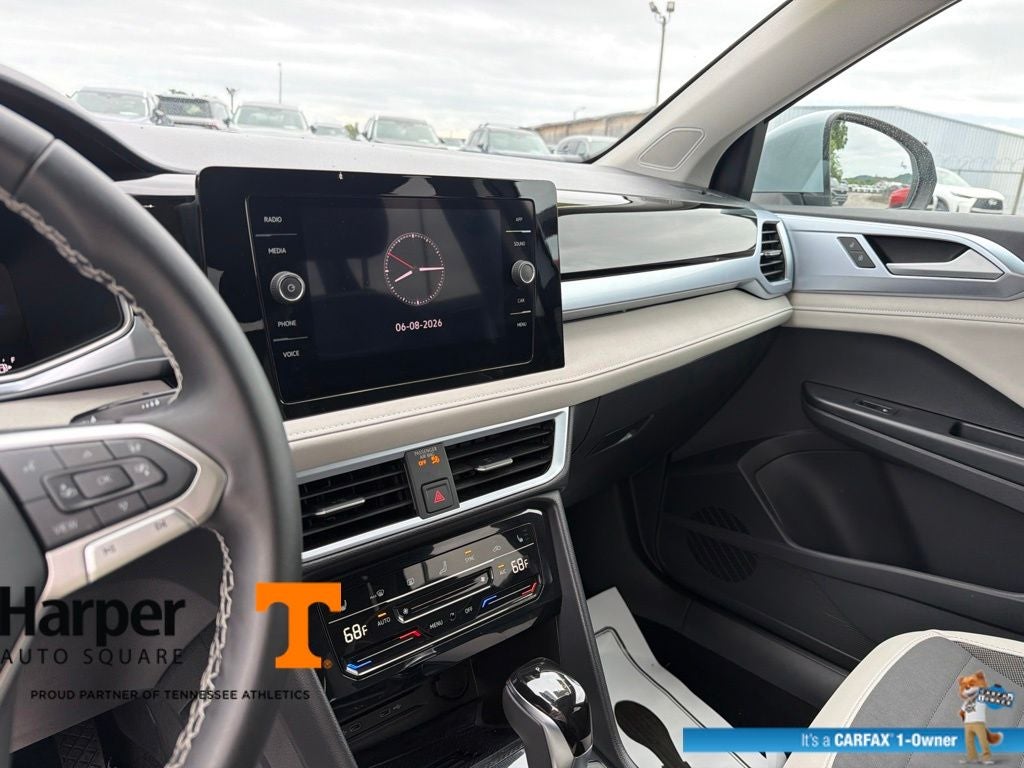 2025 Volkswagen Taos 1.5T SE