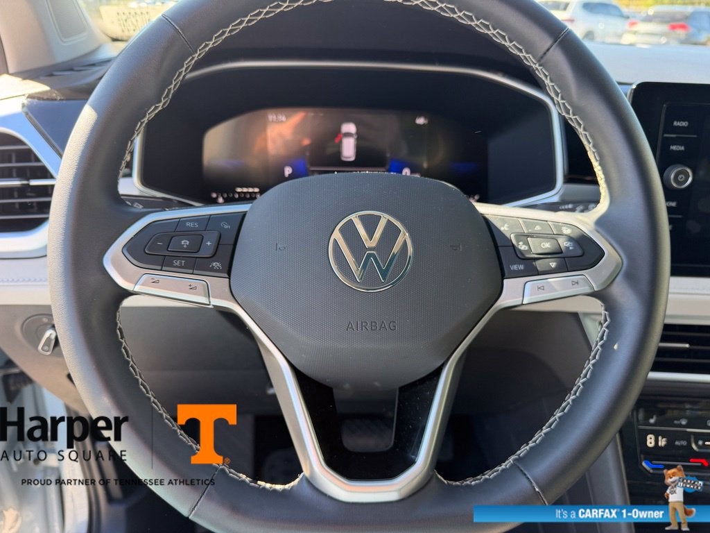 2025 Volkswagen Taos 1.5T SE