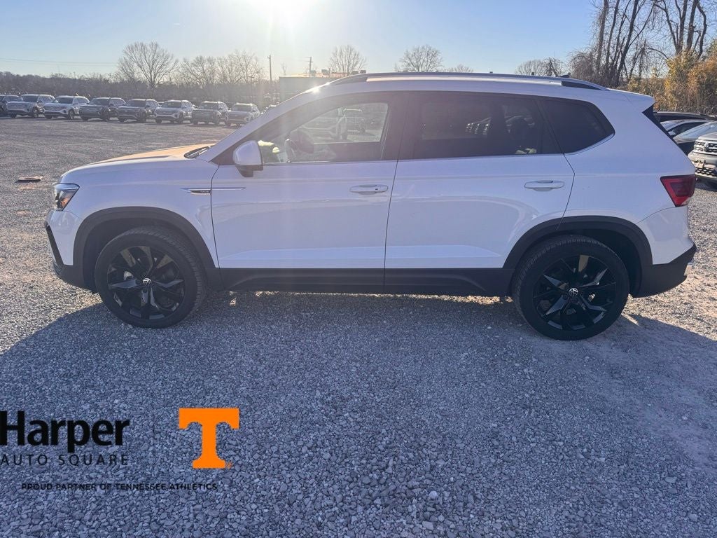 2024 Volkswagen Taos 1.5T SE