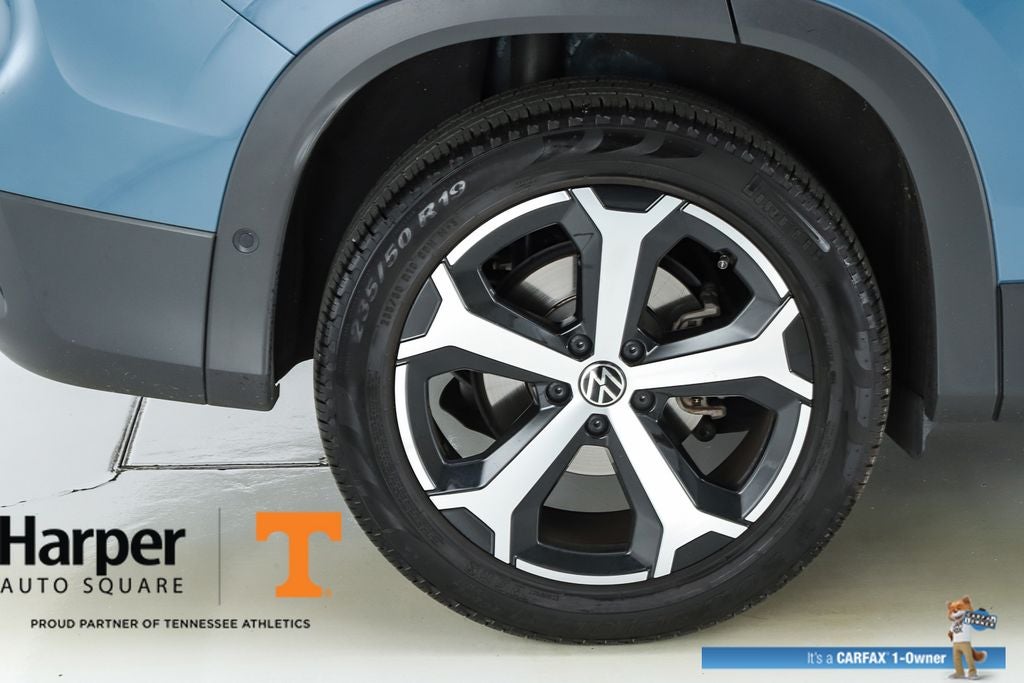 2025 Volkswagen Tiguan 2.0T SE