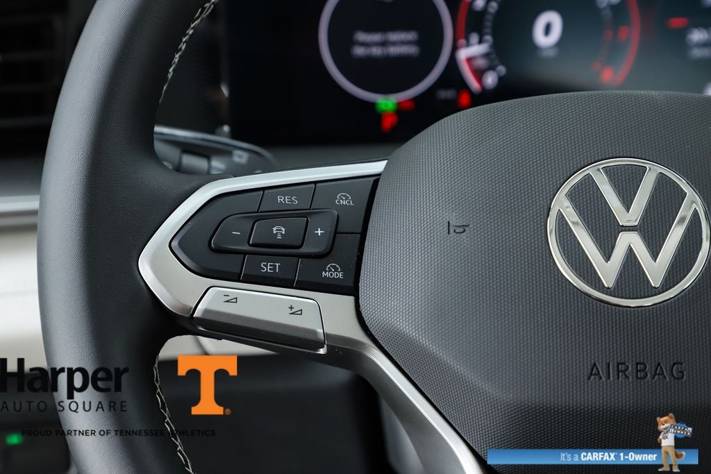 2025 Volkswagen Tiguan 2.0T SE