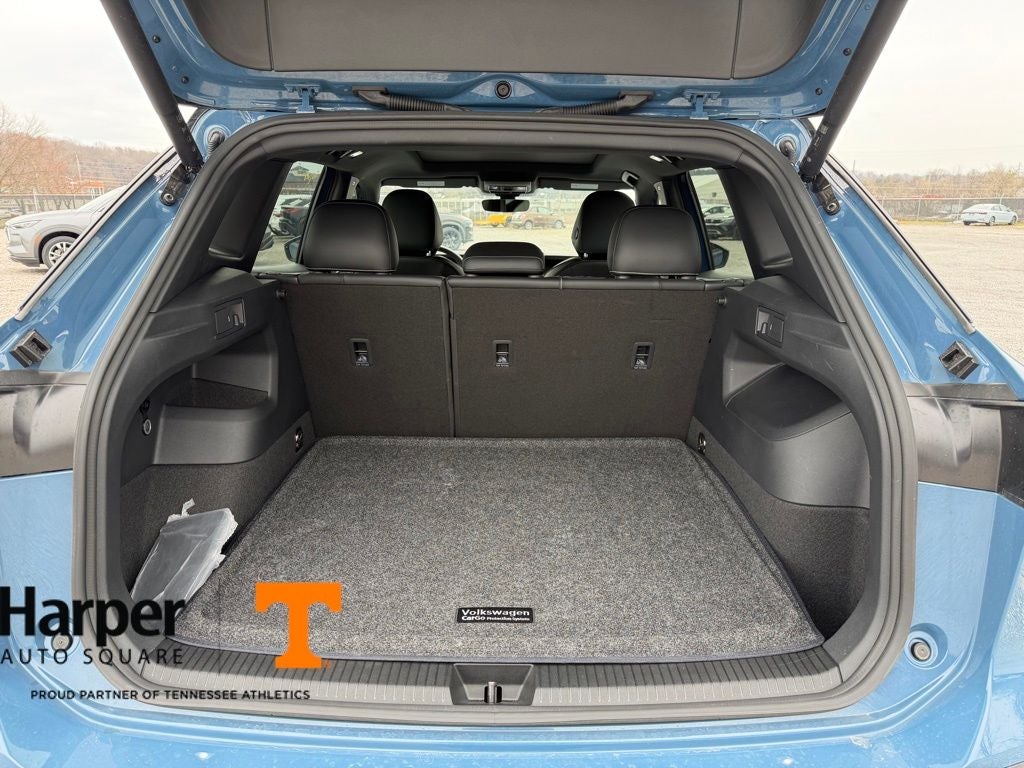 2025 Volkswagen Tiguan 2.0T SE R-Line Black