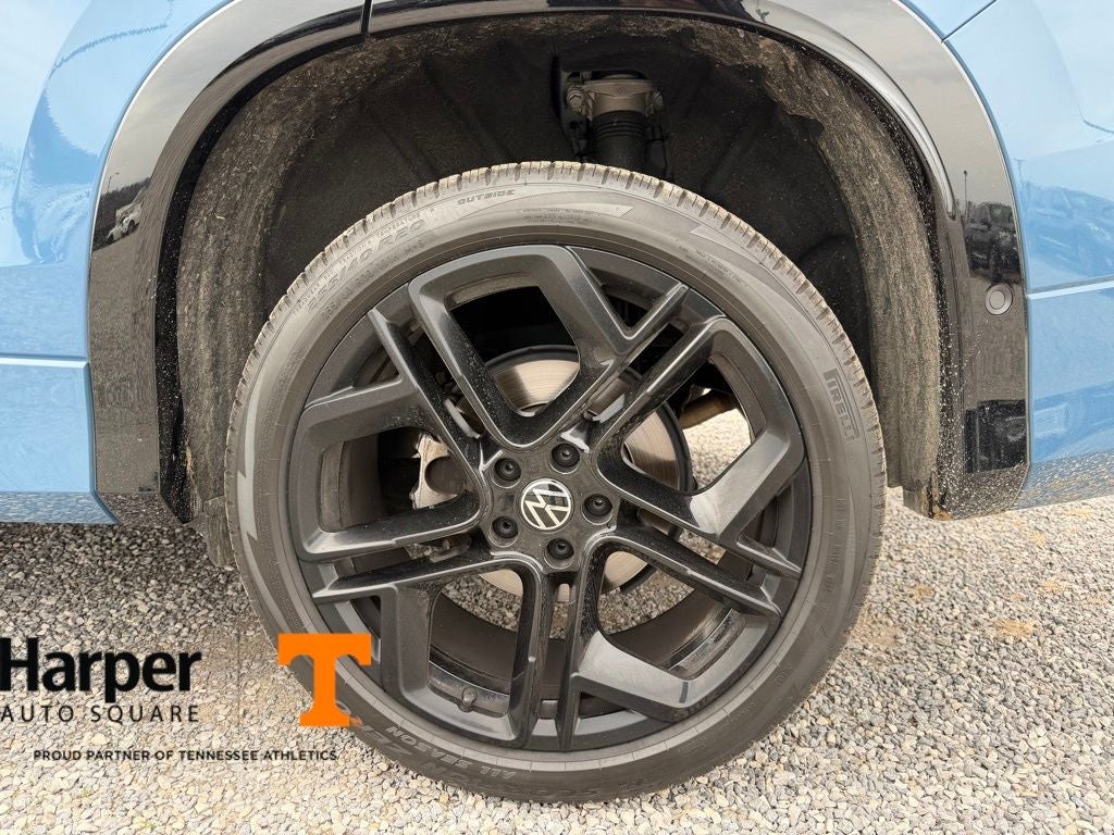 2025 Volkswagen Tiguan 2.0T SE R-Line Black