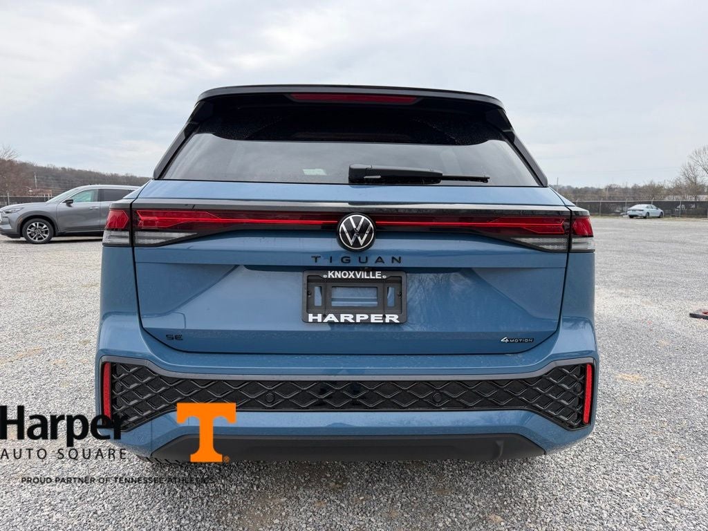 2025 Volkswagen Tiguan 2.0T SE R-Line Black