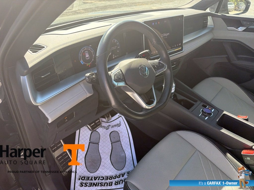 2025 Volkswagen Tiguan 2.0T SE R-Line Black