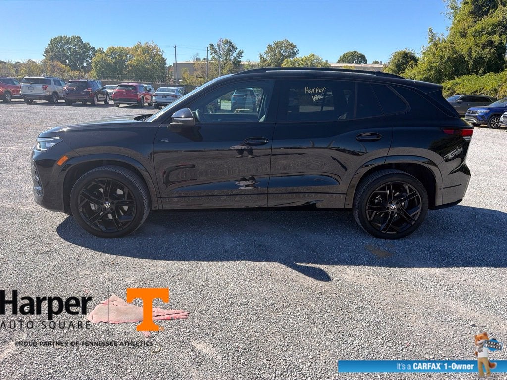 2025 Volkswagen Tiguan 2.0T SE R-Line Black
