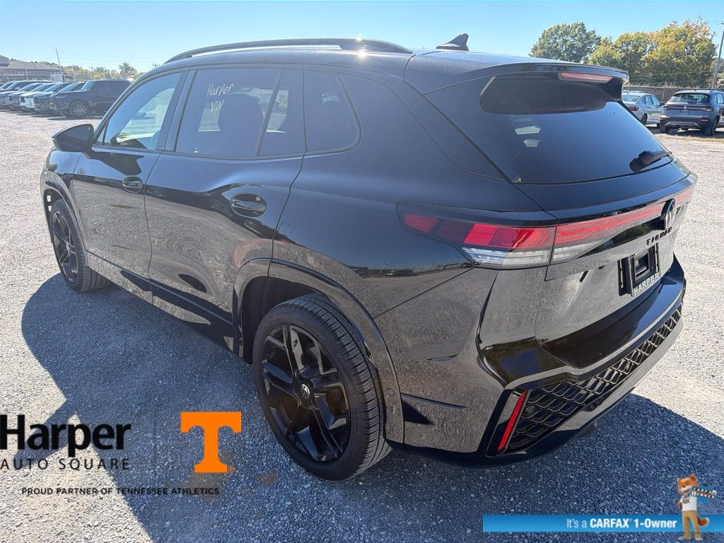 2025 Volkswagen Tiguan 2.0T SE R-Line Black