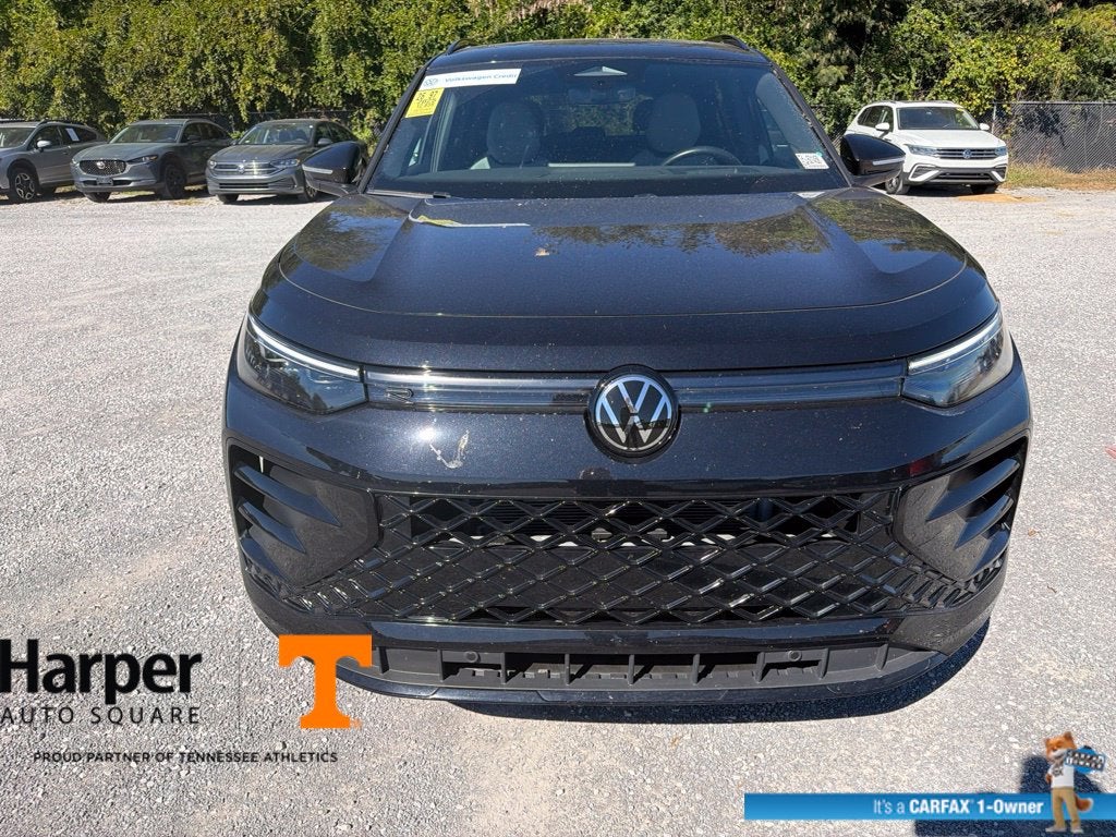2025 Volkswagen Tiguan 2.0T SE R-Line Black