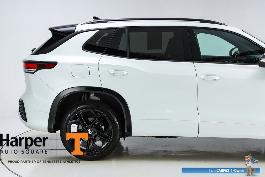 2025 Volkswagen Tiguan 2.0T SE R-Line Black