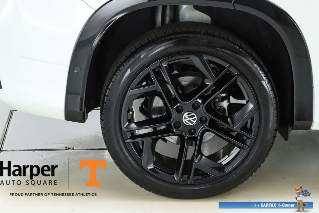 2025 Volkswagen Tiguan 2.0T SE R-Line Black